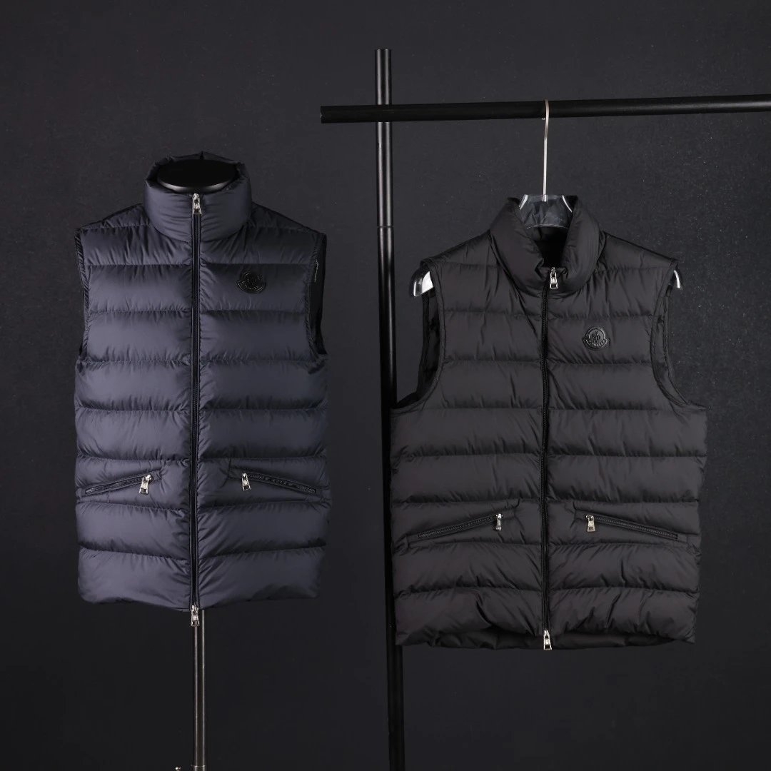 Moncler Trompan Zip Vest photo 6
