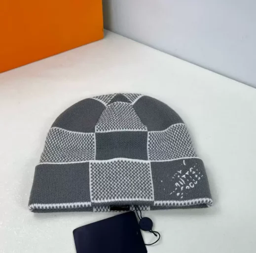 LV Hat 9 Styles