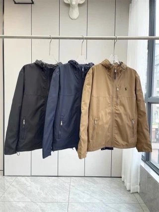 CM Hooded WT Pony 7573