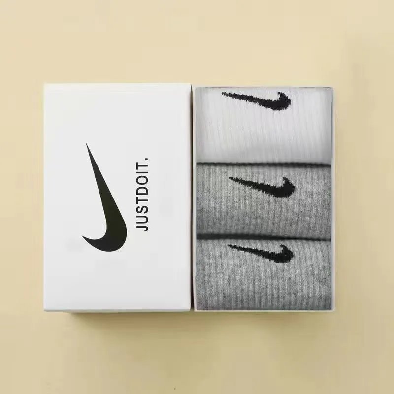 3 pairs【2grey+1white】 option