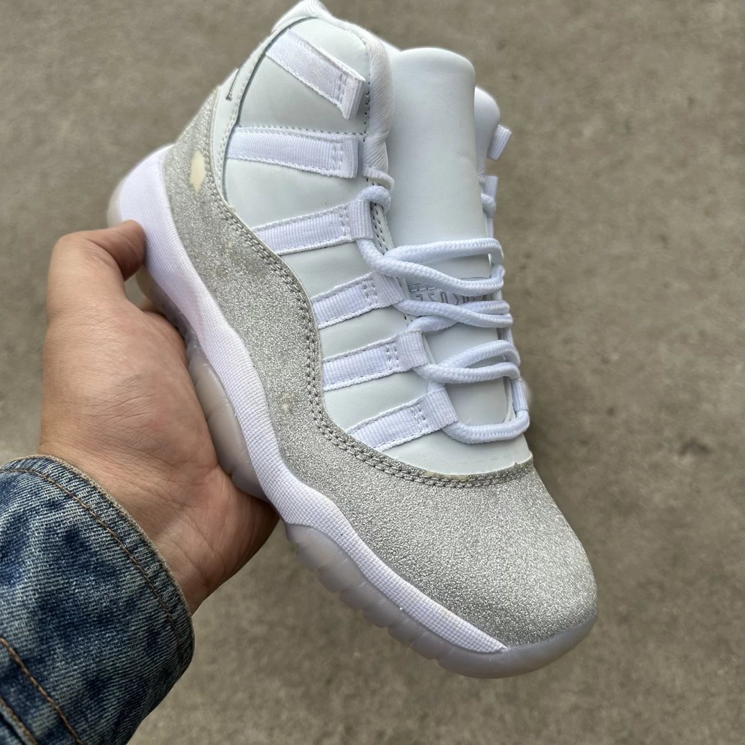 Surface paint peeling defect treatment Non precious carbon no box soft bag AJ11 Wedding shoes Starry Sky