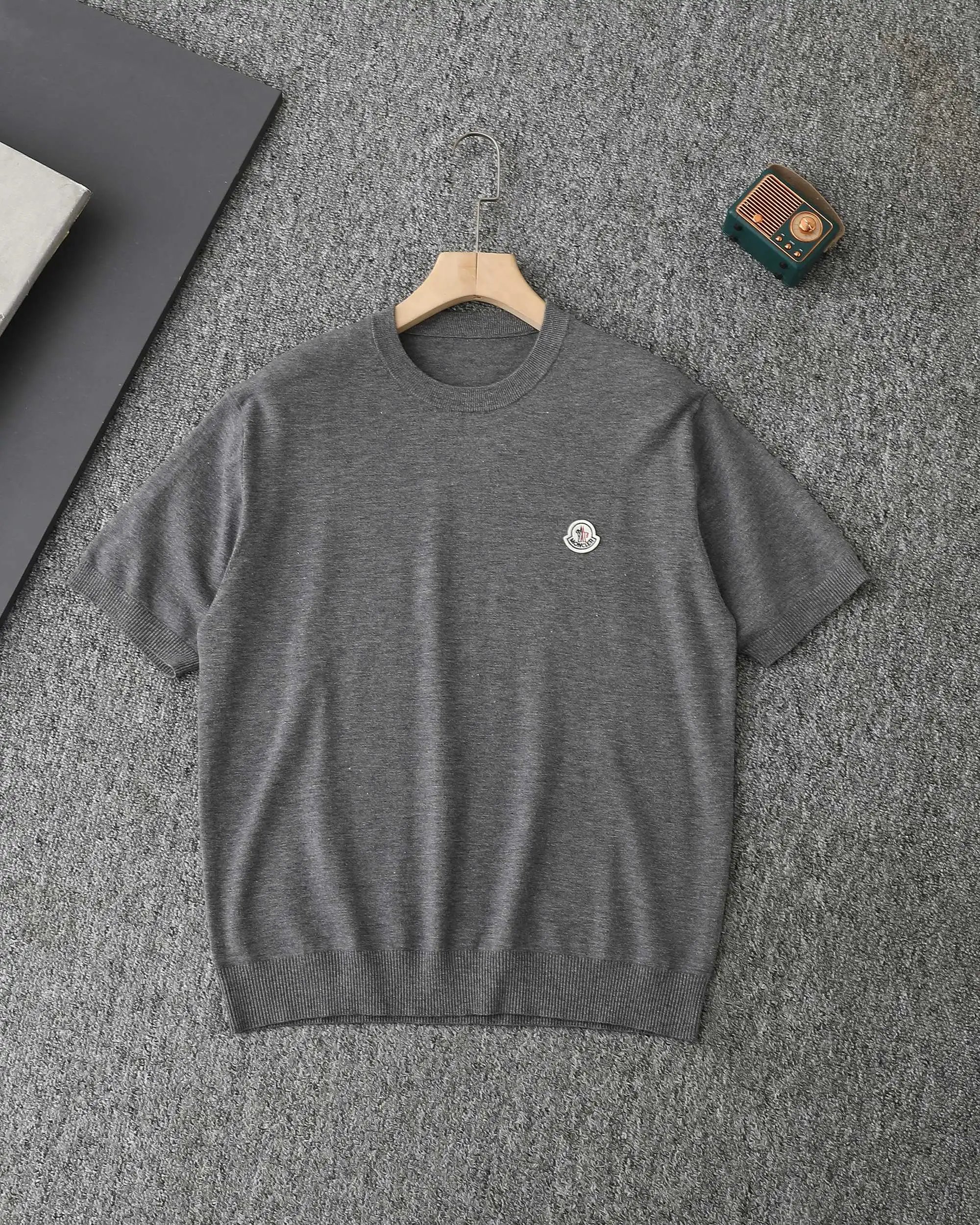 Moncler Logo Knit Short-Sleeve Sweater Gray - 6