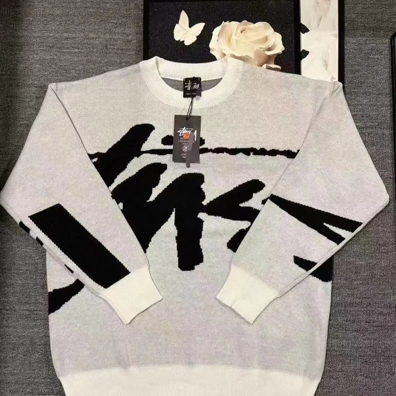 Design Abstract Stripe Black Knit Sweater - 6