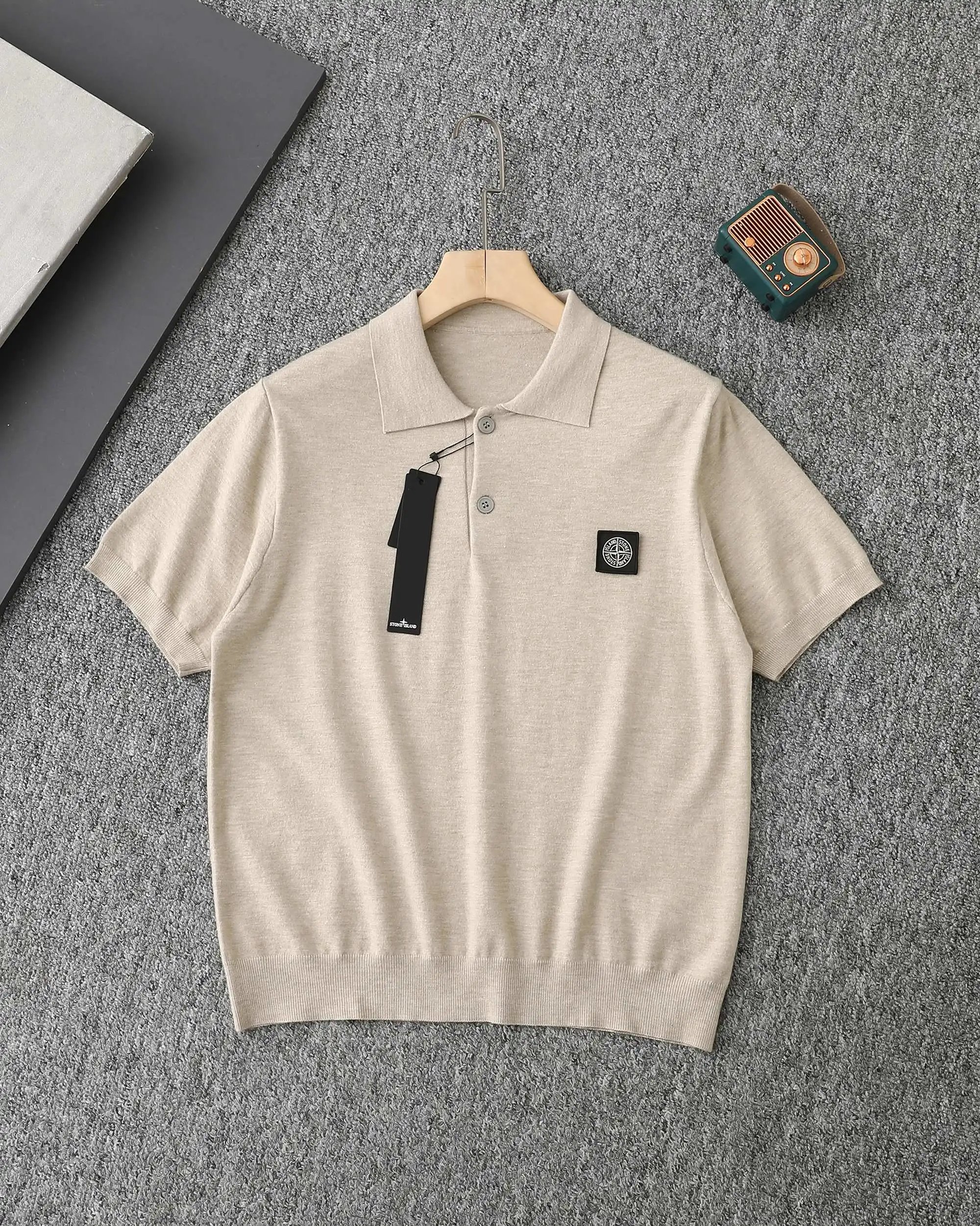 Moncler Logo Knit Short-Sleeve Sweater Gray - 7