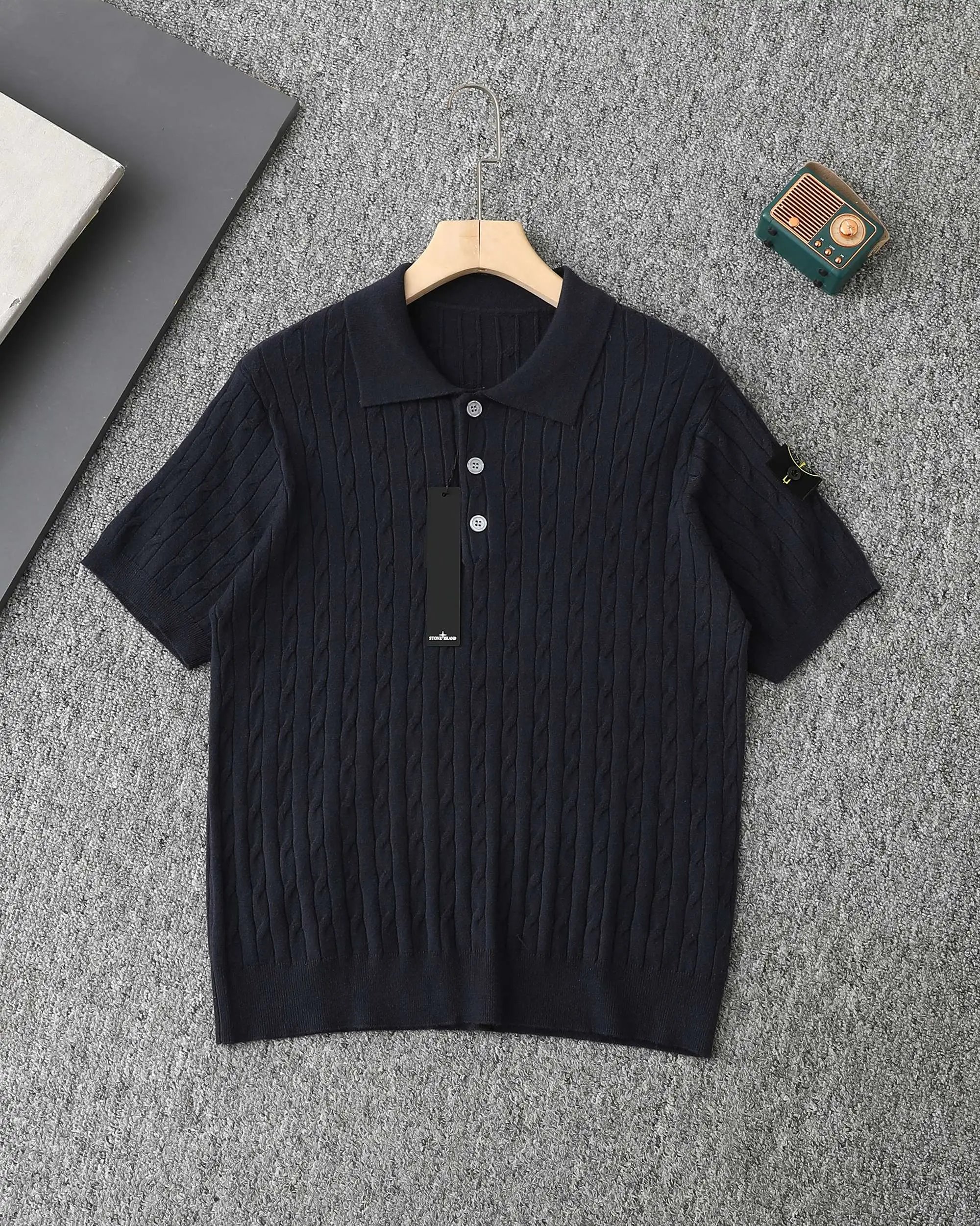 Moncler Logo Knit Short-Sleeve Sweater Gray - 10
