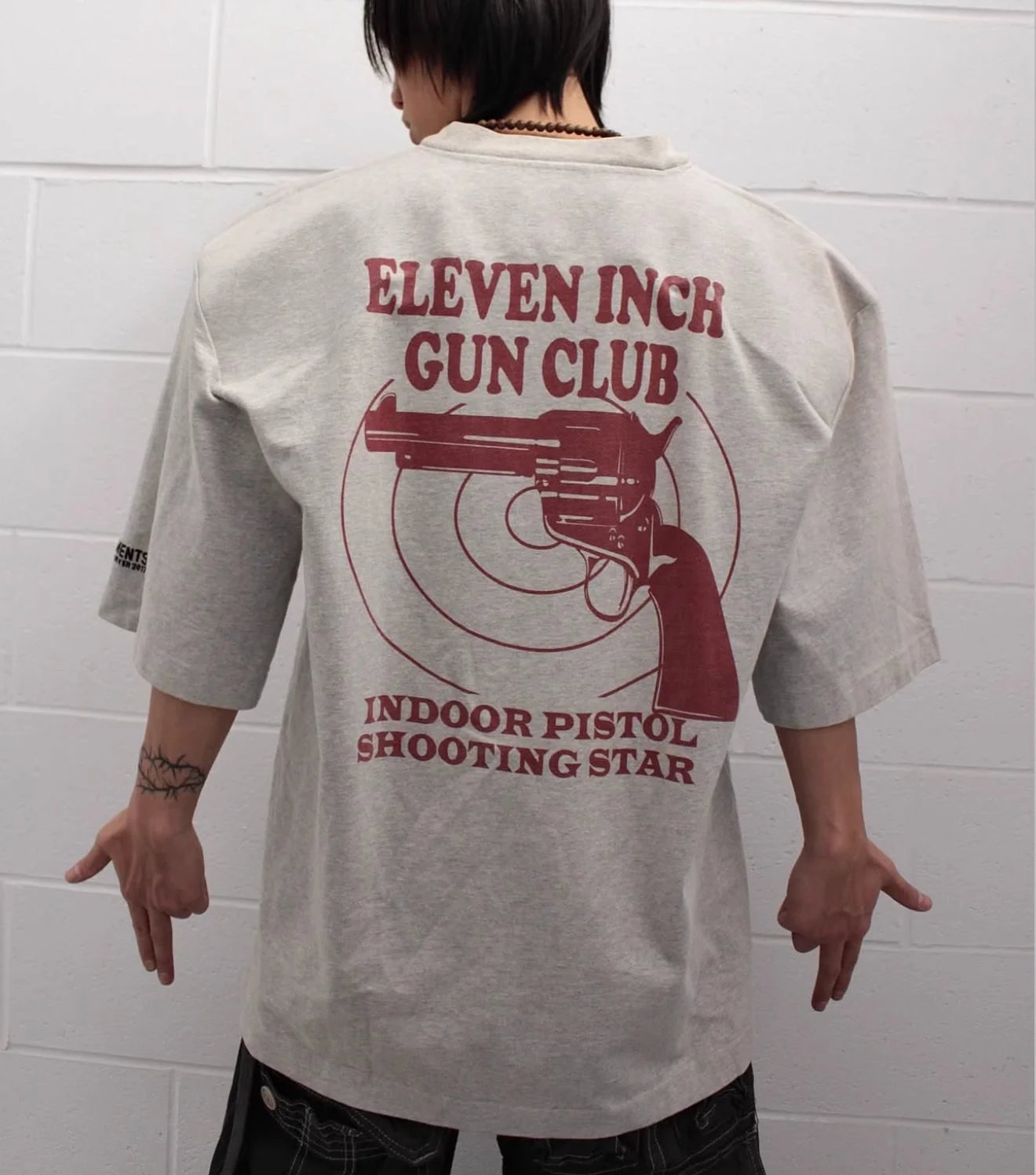 Design Eleven Inch Gun Club Indoor Pistol Shooting Star Graphic T-Shirt Gray T-Shirts - 3