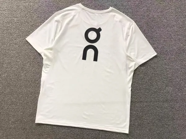 On Running Logo T-Shirt White T-Shirt - 1