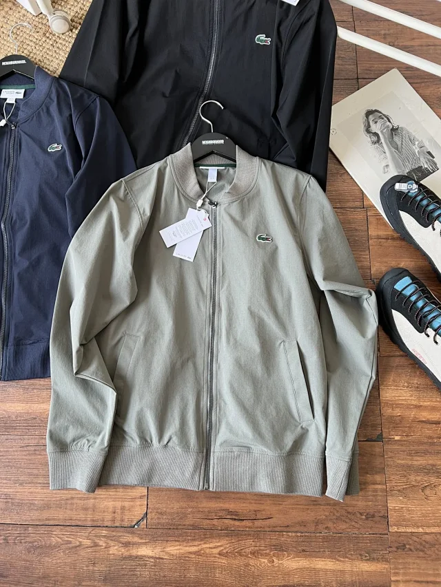 Lacoste Jackets Lightweight zip-up bomber jacket with ribbed collar, cuffs and hem product detail image 4