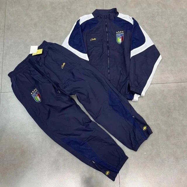 刺绣夹克裤子套装