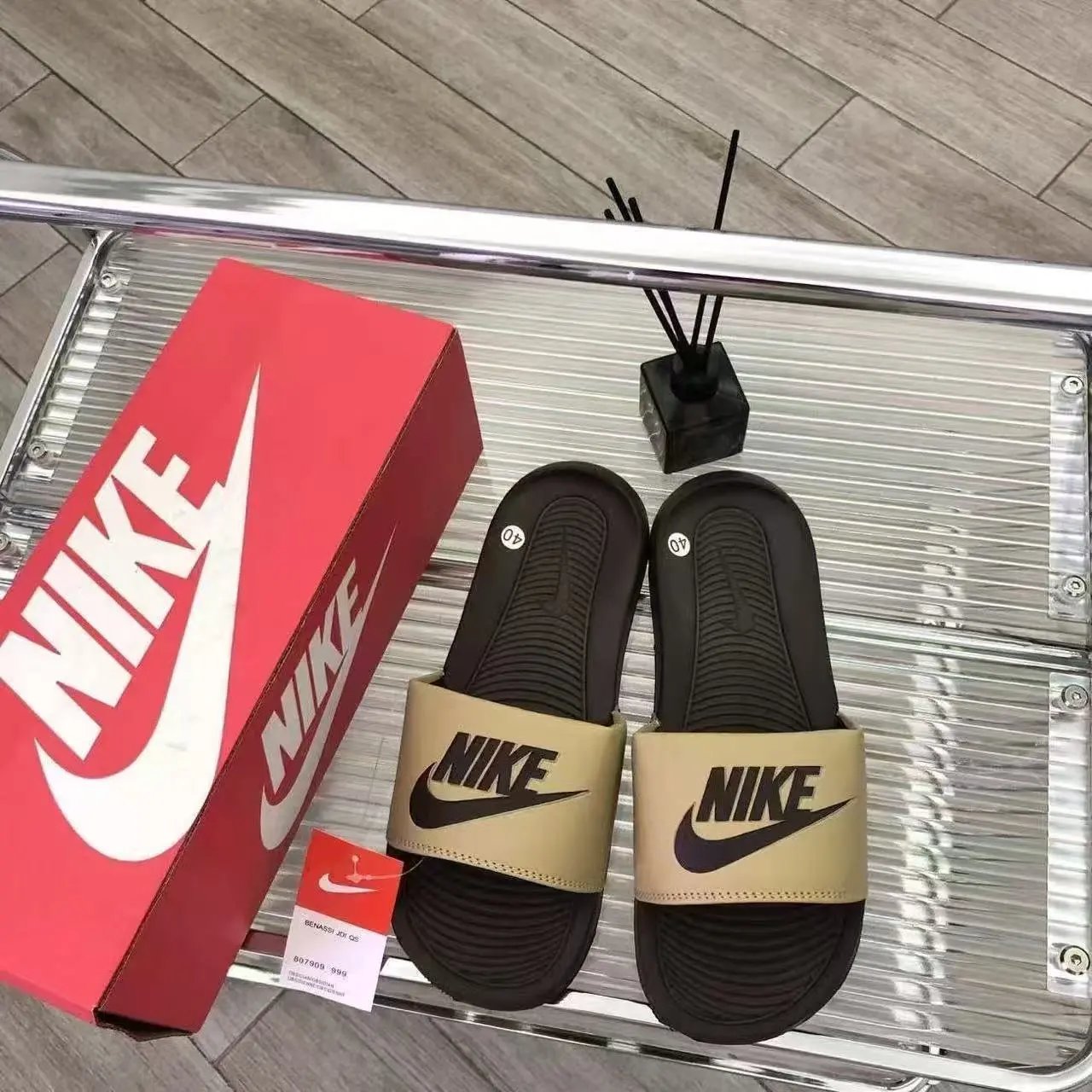 字母拖鞋男女情侣凉拖鞋