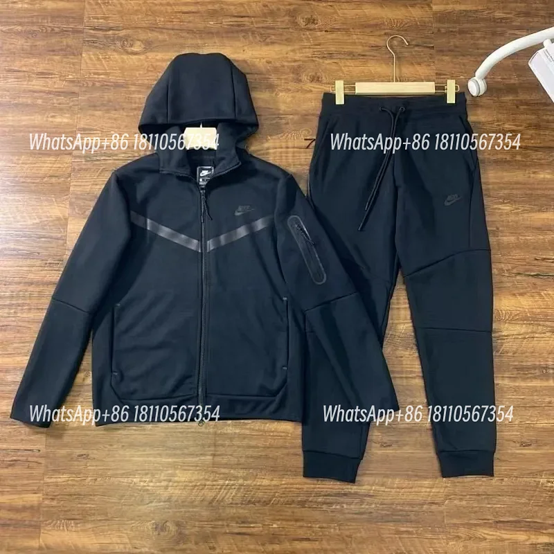 Nike Black-Tracksuit (3)