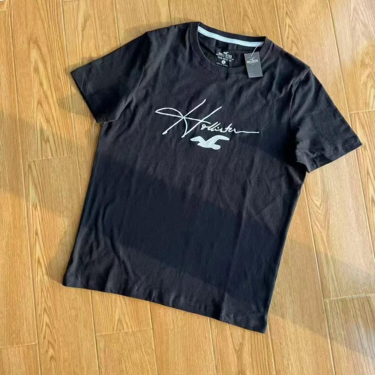 Hollister Signature Script Logo Black T-Shirt