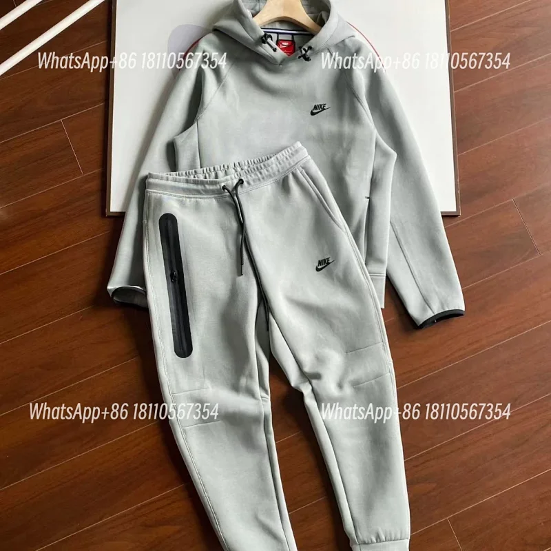 Nike Grey-Tracksuit (2)
