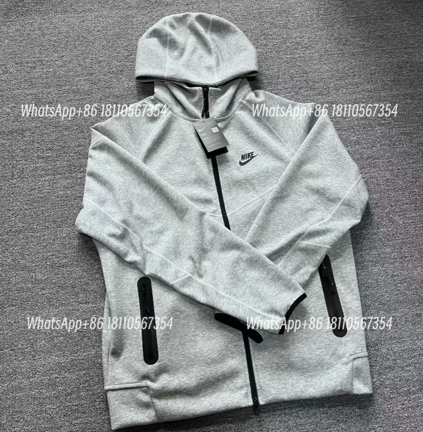 Tech Hoodie-Gray