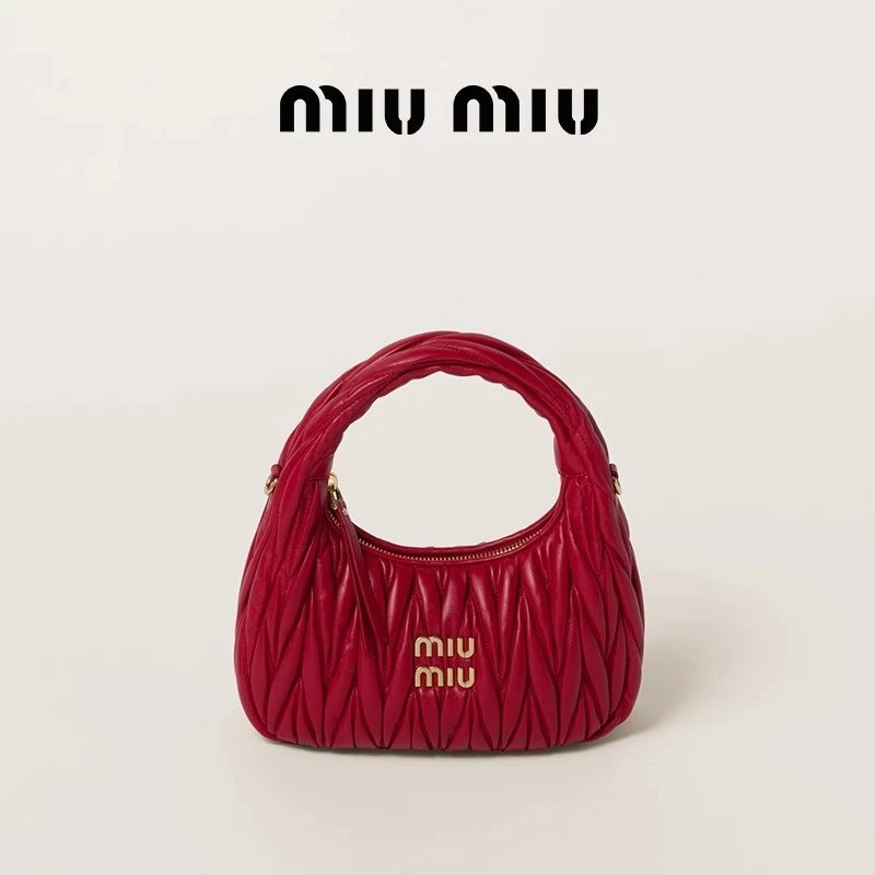 Miu miu Bag — red colorway — USFans Spreadsheet photo