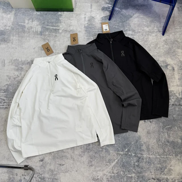 On Hoodies & Sweatshirts Climate Shirt 2 Quarter-Zip product detail image 1