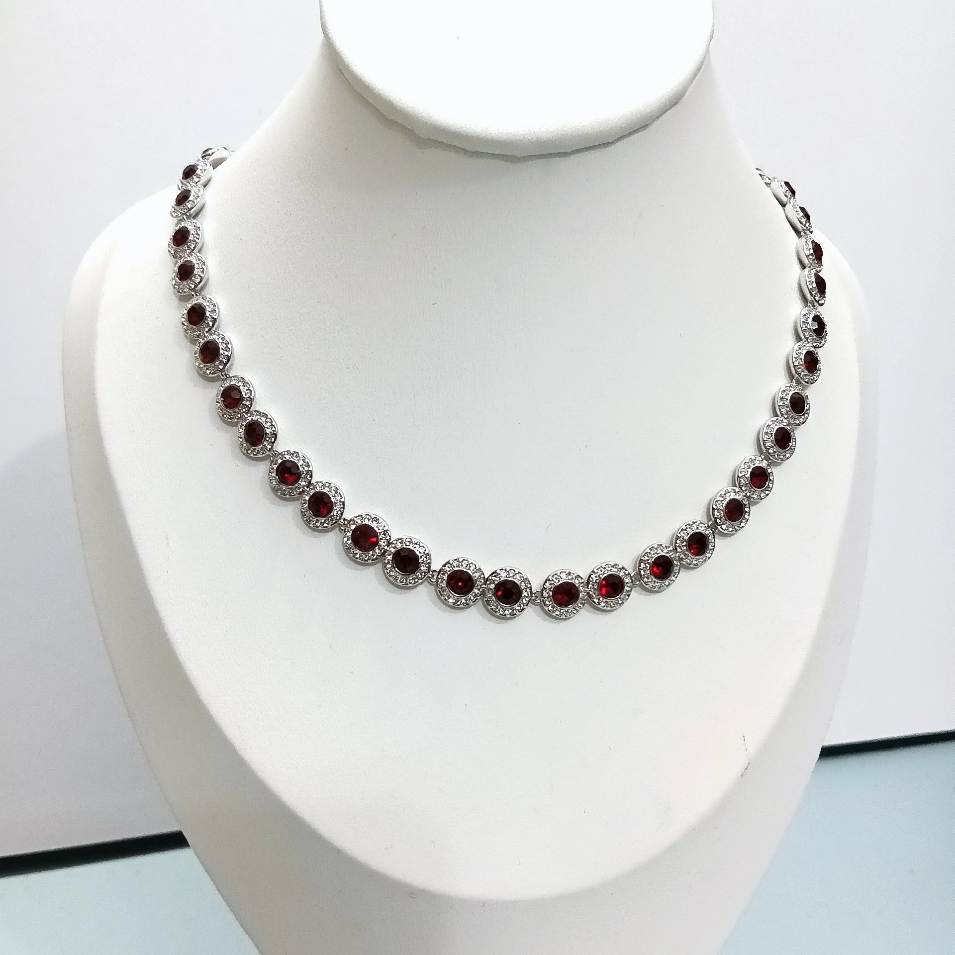 Design Garnet Crystal Halo Necklace Silver Jewelry - 1