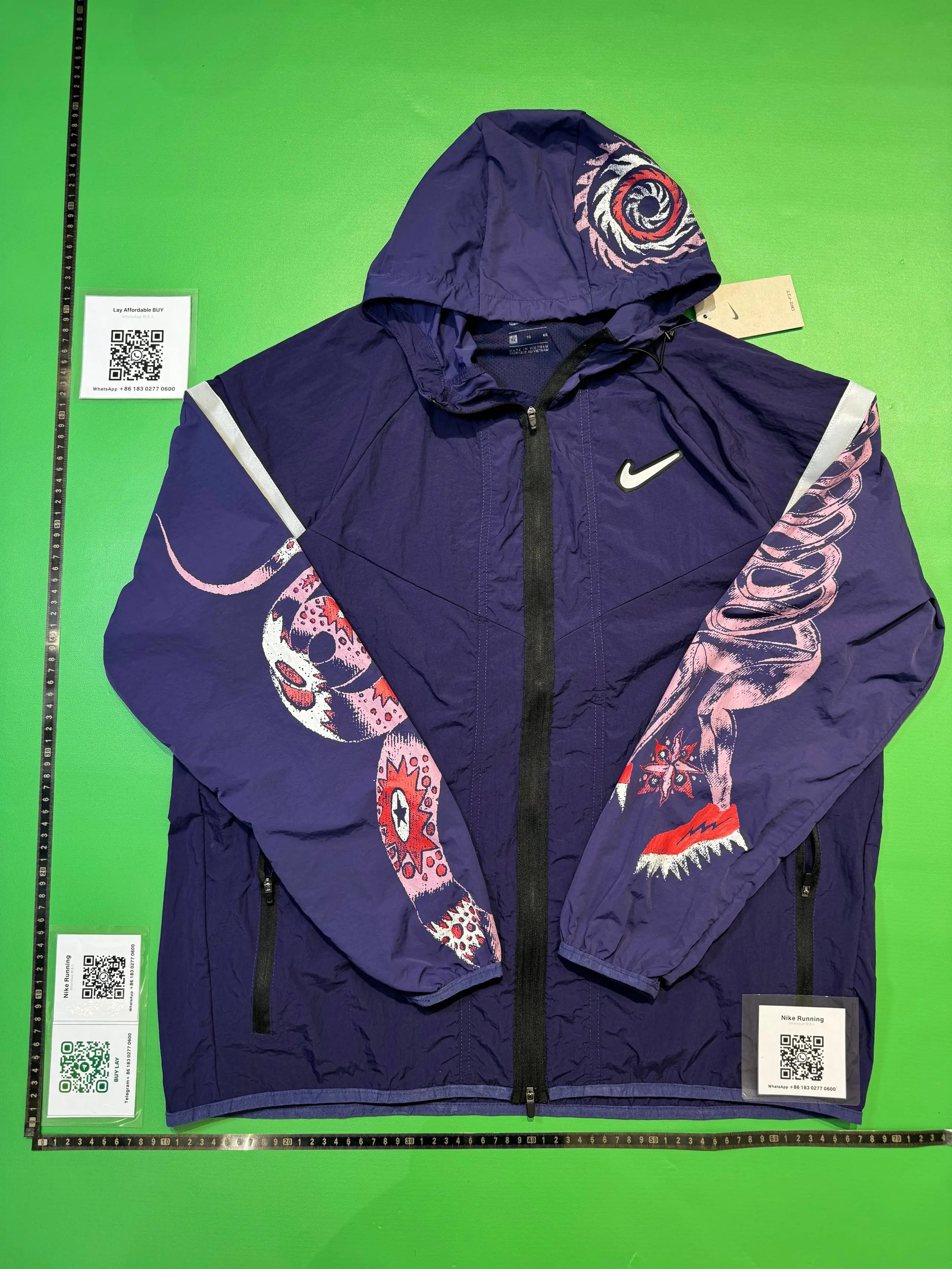Nike Jackets Hooded Graphic Windbreaker image 5