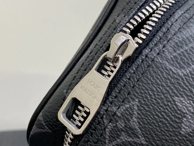 Louis Vuitton M47625 and M11510 product detail image 10