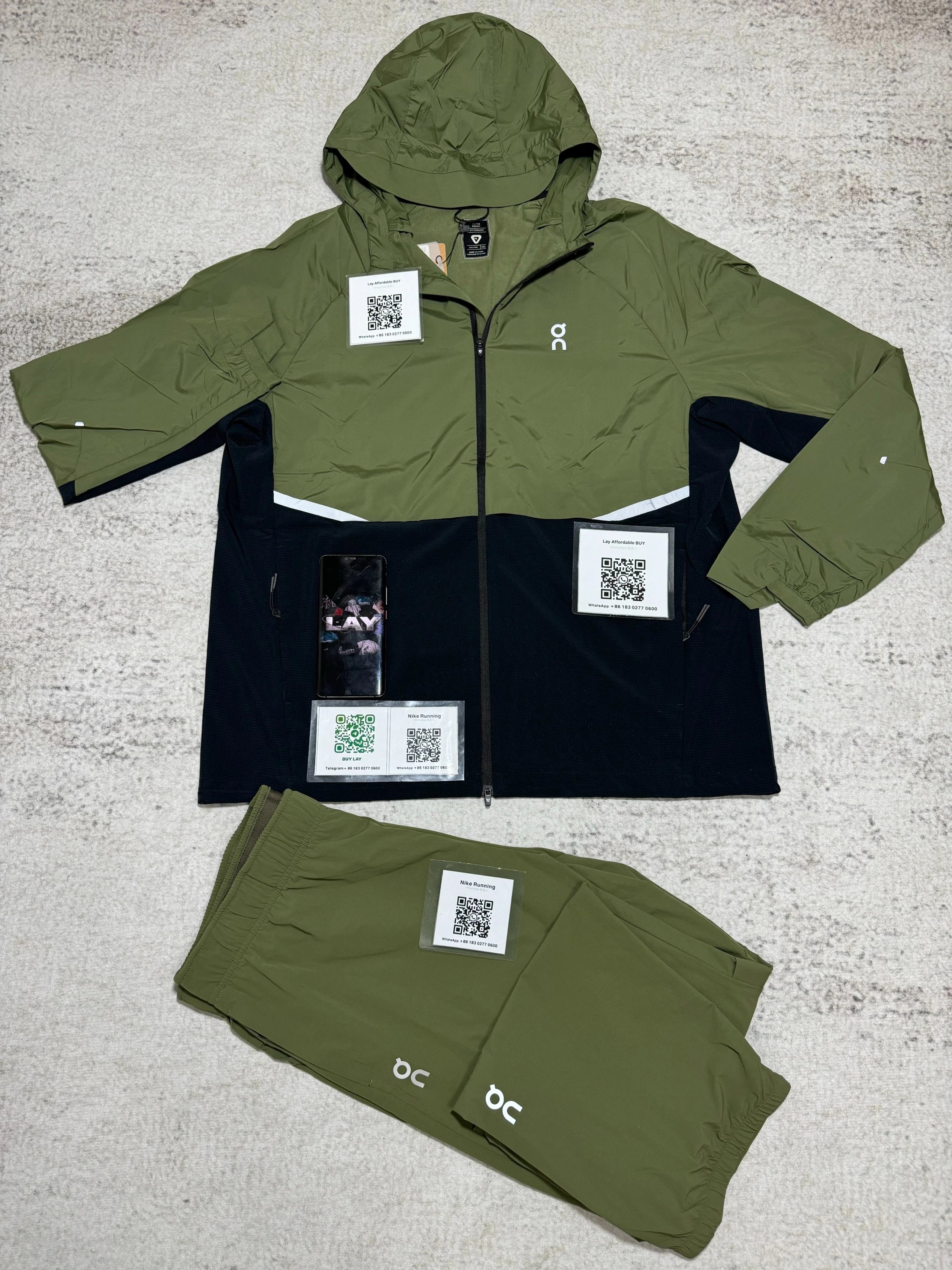 On Tracksuits Hooded reflective color-block running set image 8