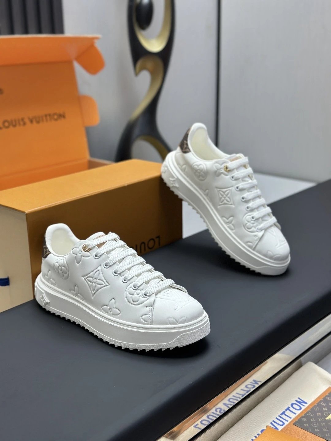 Louis Vuitton Sneakers Low-Top Monogram Lace-Up image 9