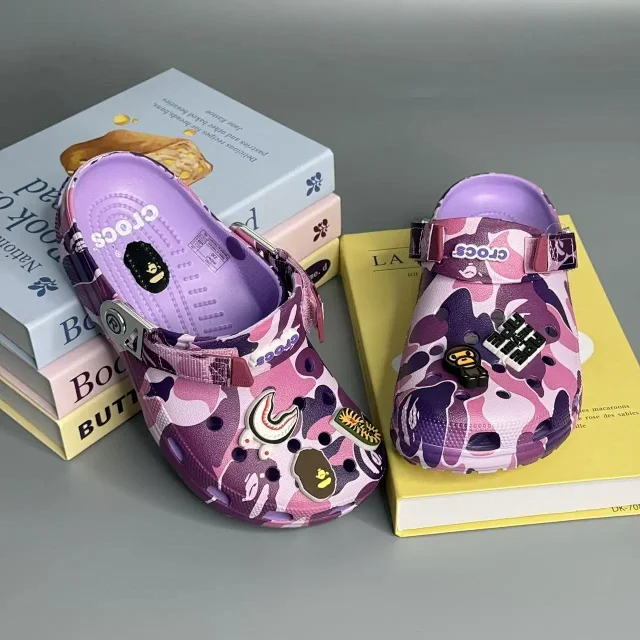 Crocs Sandals Ventilated clogs with heel straps and decorative charms product detail image 3