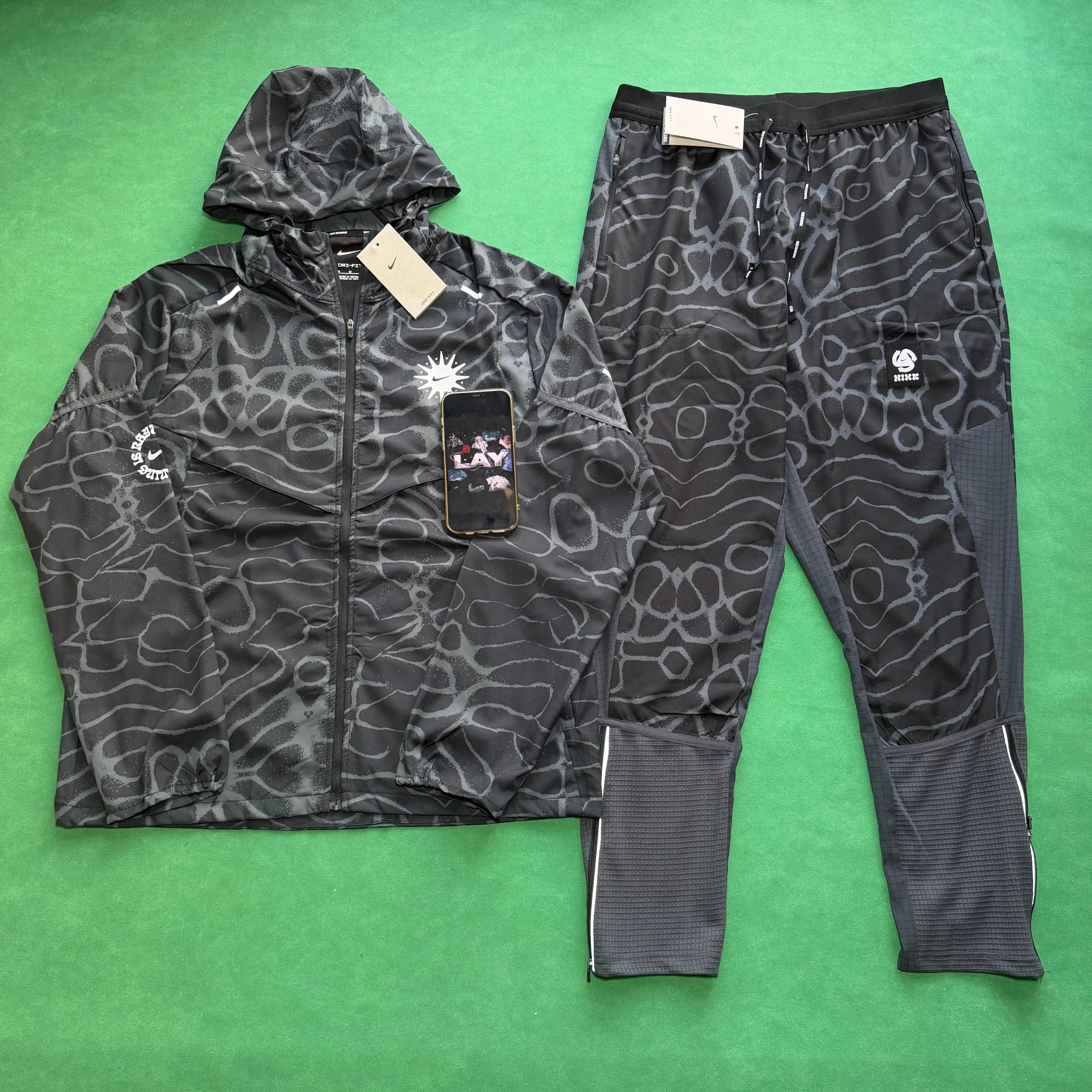 Nike Tracksuits Hooded zip-up patterned tracksuit image 2