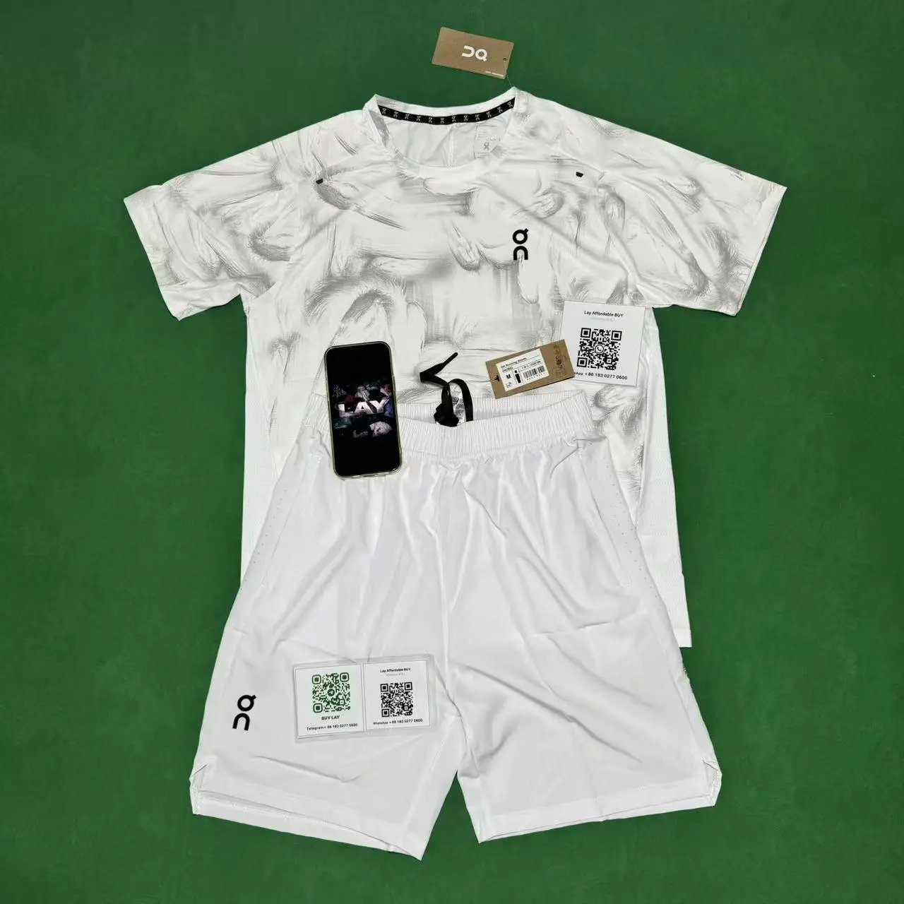 On Matching Sets Marble-print short-sleeve T-shirt and shorts set image 3