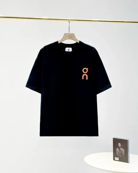 On Running UV-Protective Tee White T-Shirt - 21