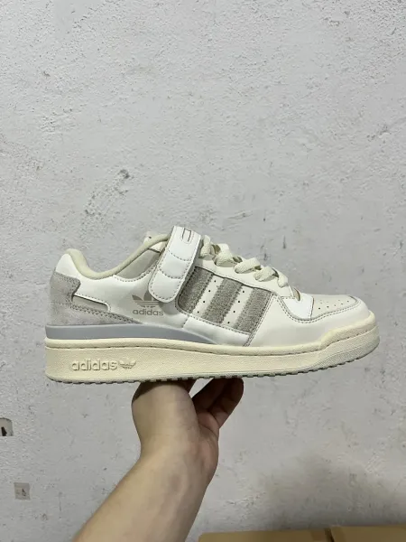 Adidas Originals Forum 84 Low Off-White Sneakers - 1