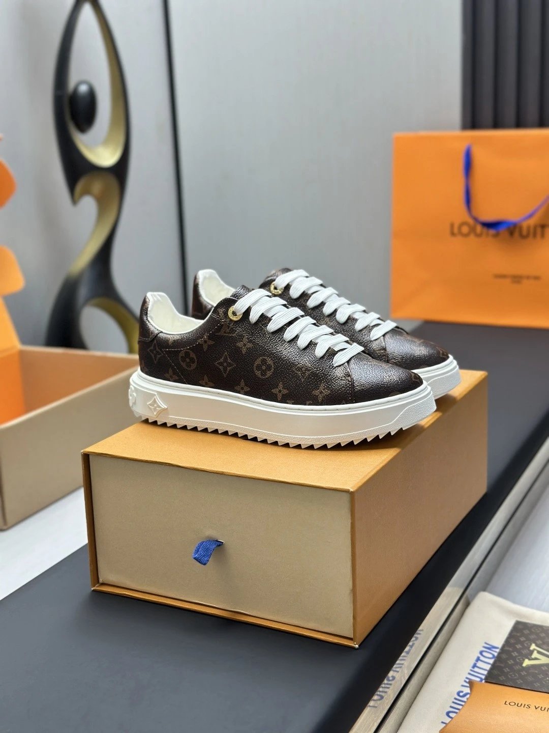 Louis Vuitton Sneakers Low-Top Monogram Lace-Up image 7