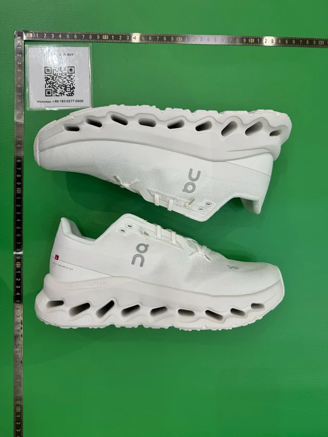 On Sneakers Cloudtilt product detail image 6