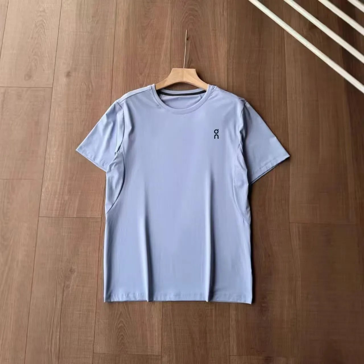 On T-Shirts Crew Neck Logo T-Shirt — 5