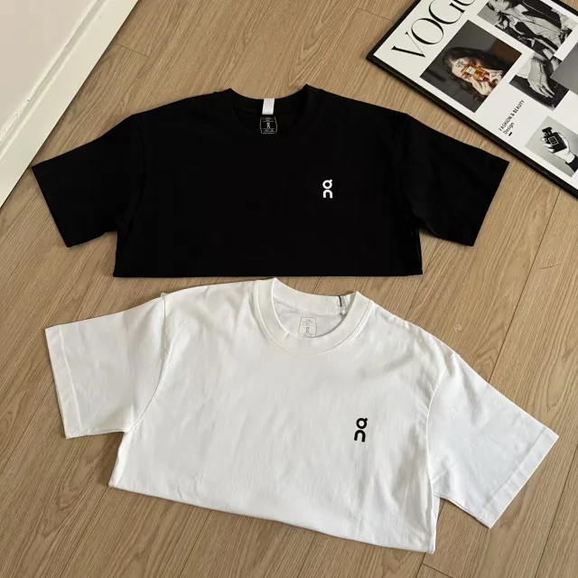 On T-Shirts Crew-neck short-sleeve logo T-shirt product detail image 2