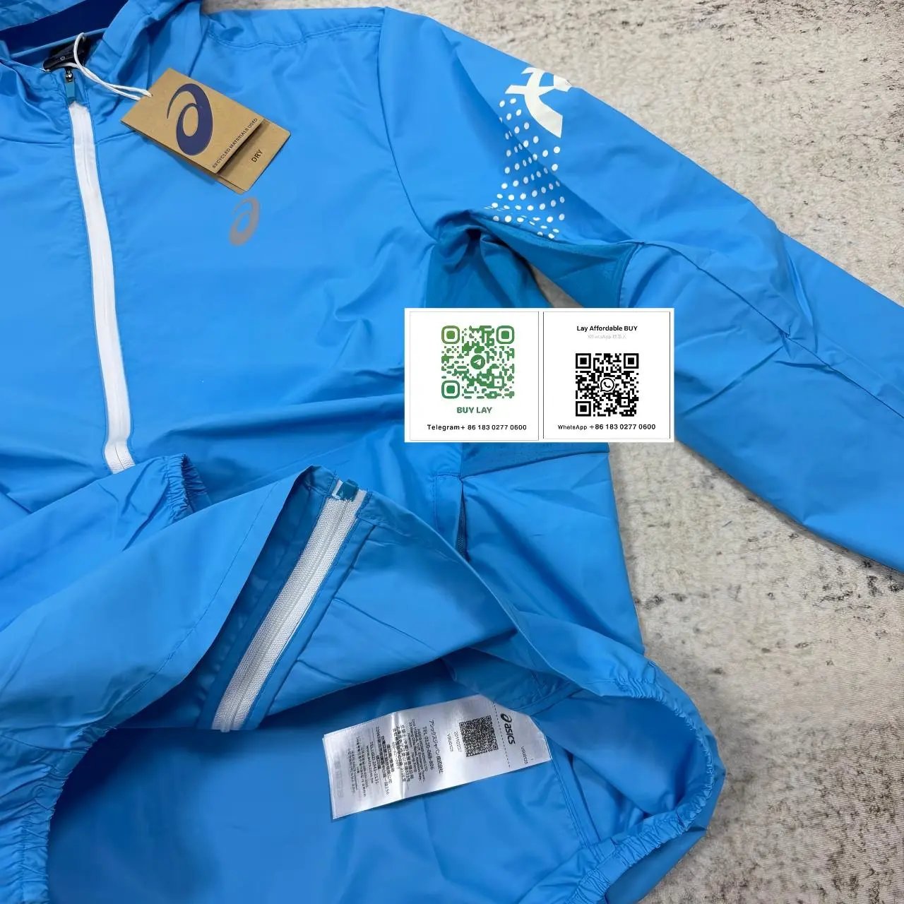 ASICS Jackets Hooded full-zip windbreaker jacket with contrast zipper and dotted sleeve graphic image 4