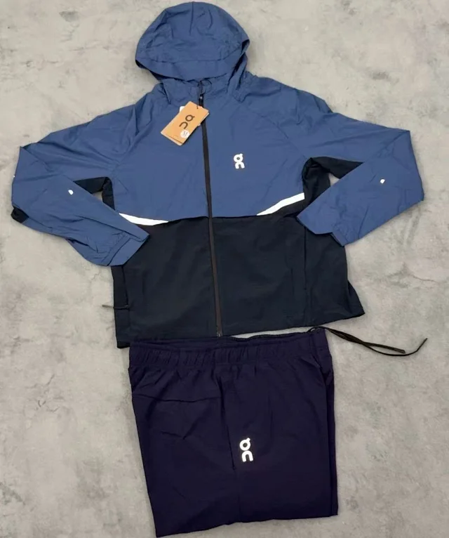 On Tracksuits Hooded reflective color-block running set product detail image 5