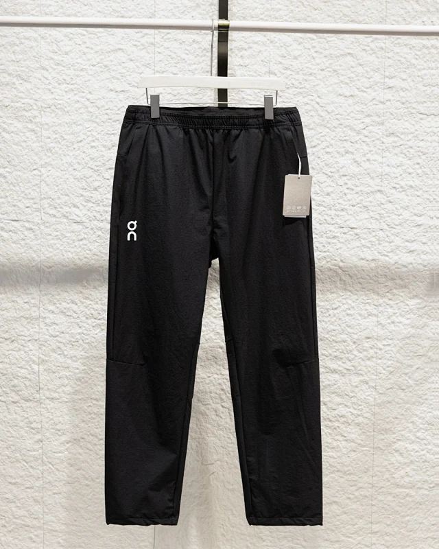 On Trousers Elastic-Waist Sports with Zip Back Pocket product detail image 5