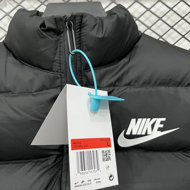 Nike Down Jackets Hooded puffer product detail image 22