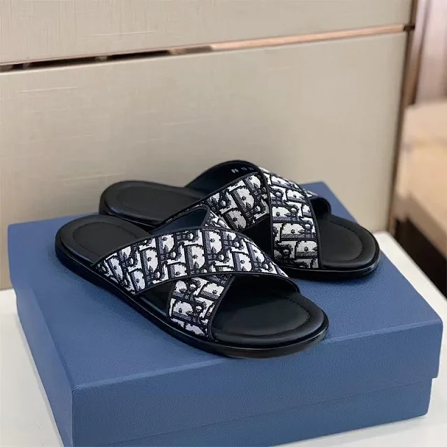 Dior Sandals Cross-strap slides with Oblique pattern product detail image 8