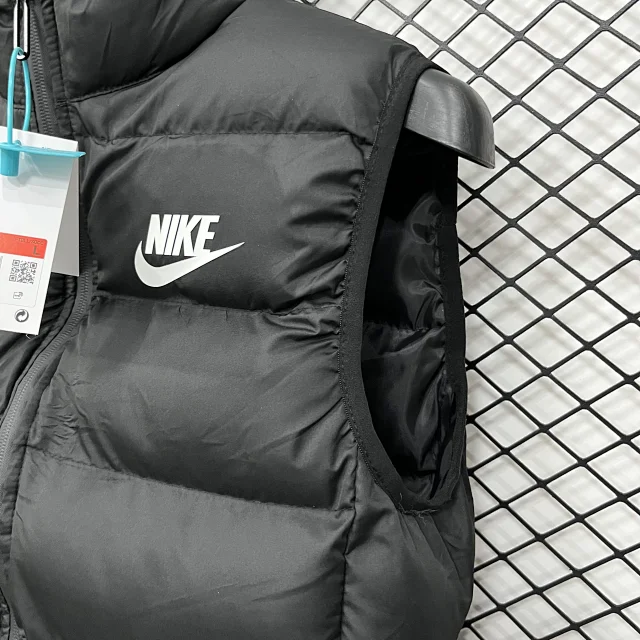 Nike Down Jackets Hooded puffer product detail image 23