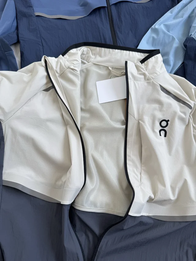 On Jackets Weather Jacket 2 product detail image 5