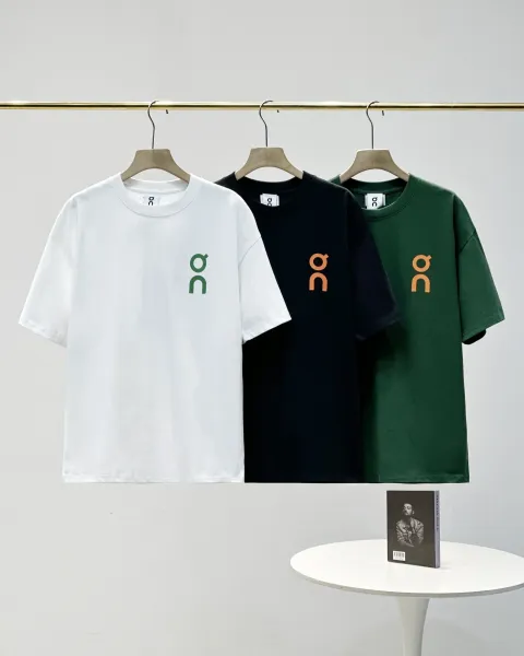 On Running UV-Protective Tee White T-Shirt - 16