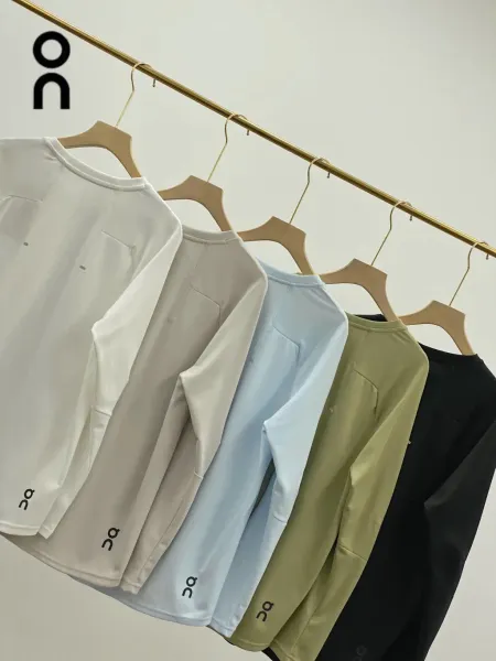 On Running Base Layer Black Long-Sleeve Top - 7