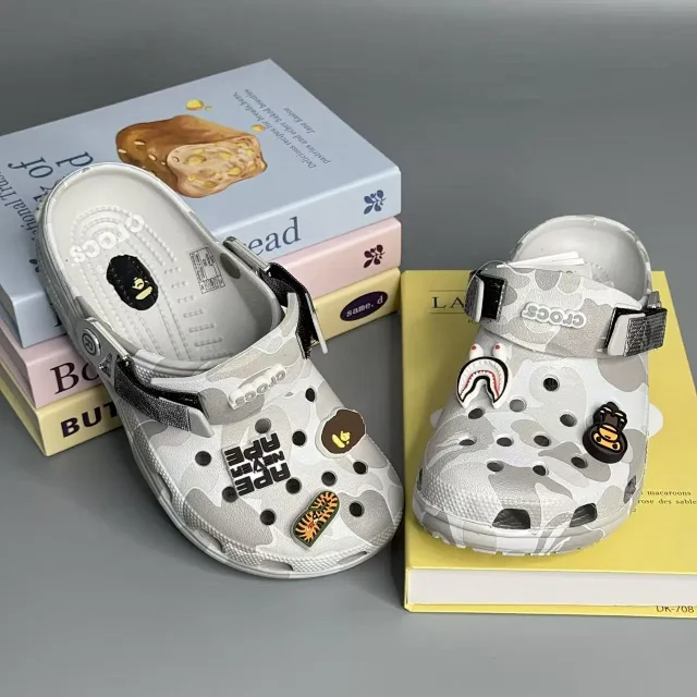 Crocs Sandals Ventilated clogs with heel straps and decorative charms product detail image 7
