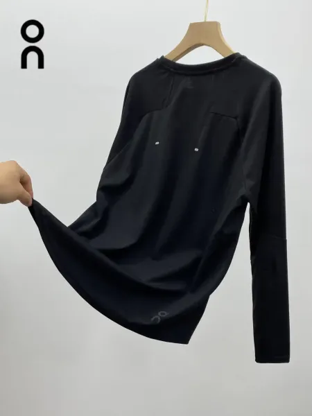 On Running Base Layer Black Long-Sleeve Top - 9