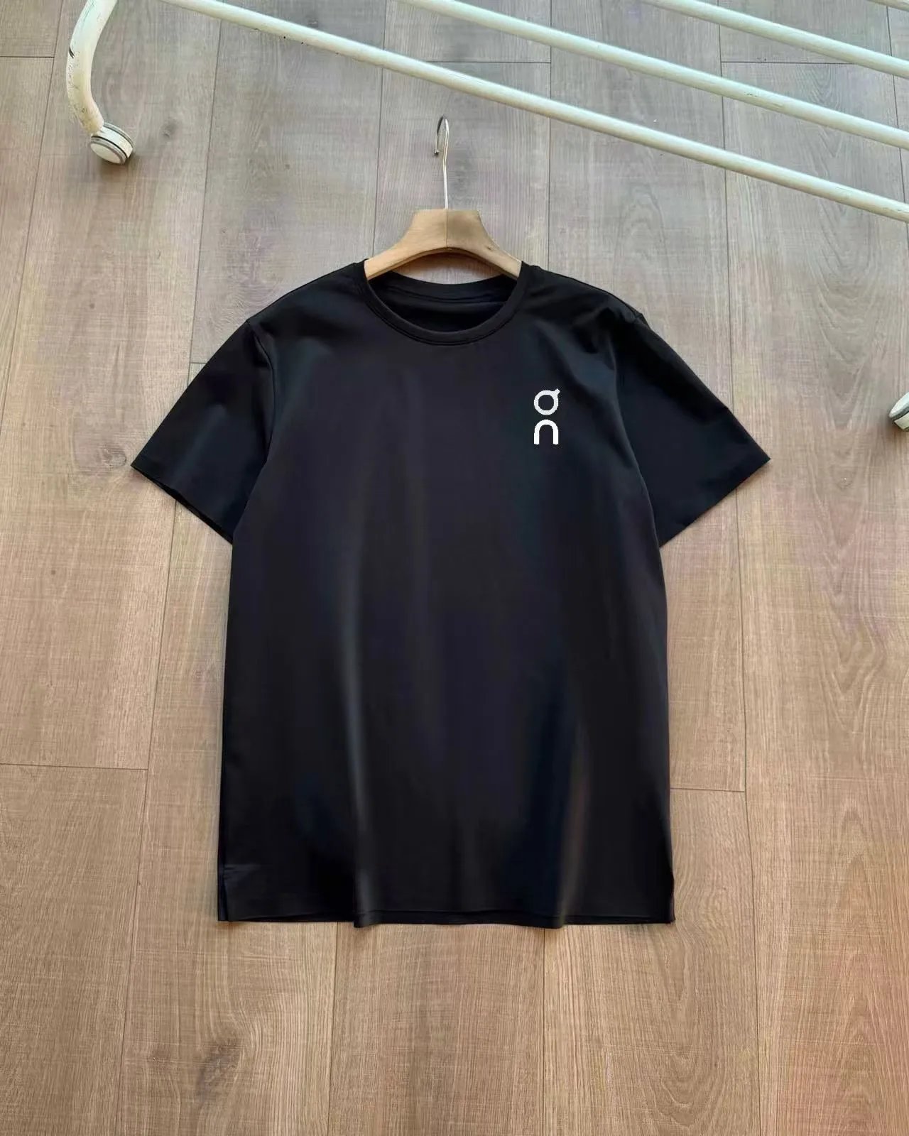 On T-Shirts Crew Neck Logo T-Shirt image 14