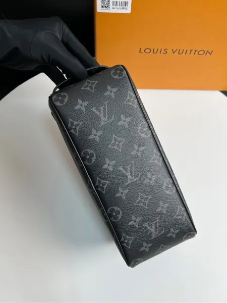 Louis Vuitton Monogram Canvas Toiletry Pouch M11510 Brown Clutches - 7