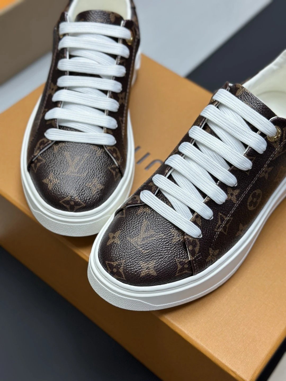 Louis Vuitton Sneakers Low-Top Monogram Lace-Up image 2