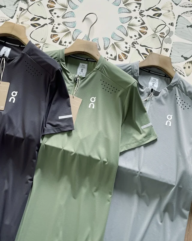 On T-Shirts Men's short-sleeve half-zip running T-shirt product detail image 14
