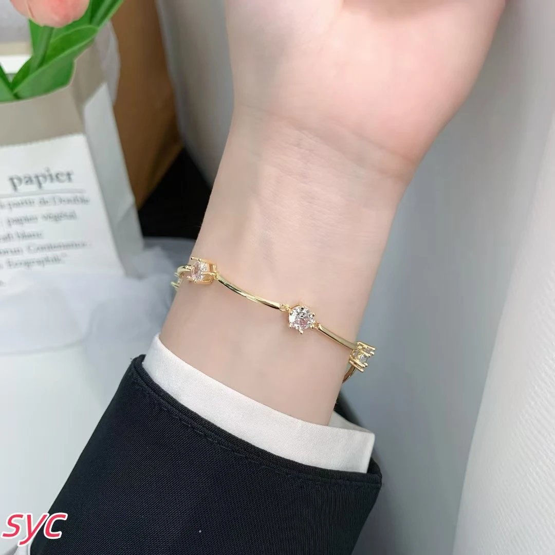 Design Gold-Tone Crystal Link Bracelet Jewelry - 10
